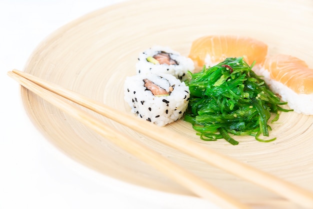 Photo sushi, a typical japanese food