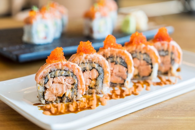 sushirol met zalm