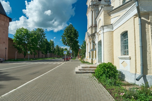 Suzdal - historisch centrum van de stad maakt deel uit van de Golden Ring Travel