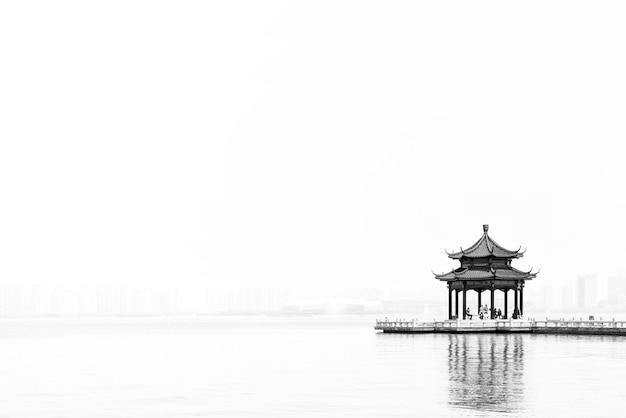 Foto padiglione antico del lago suzhou jinji e ponte lungo