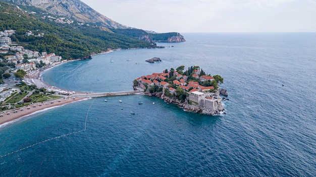 Sveti Stefan uitzicht vanuit de lucht het eilandhotel Montenegro