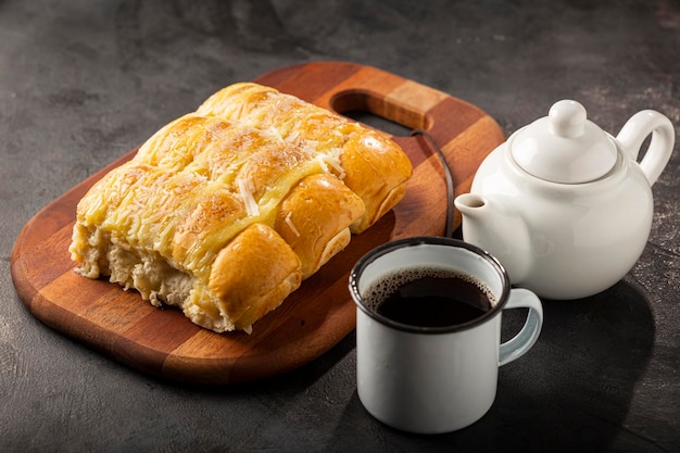 Sweet bread with cream and coconut.