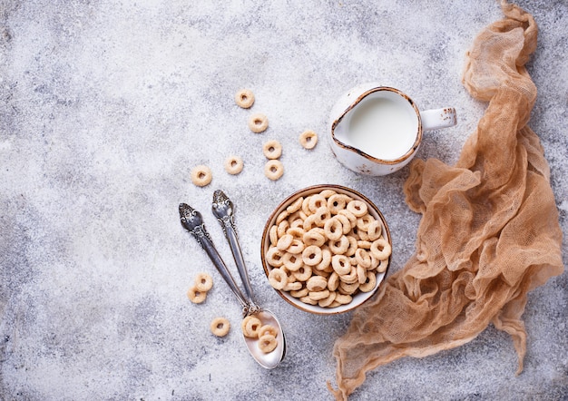 Sweet cereal loops in bowl. 