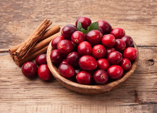 Sweet cranberries with cinnamon pods