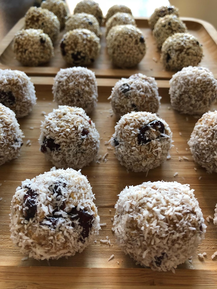 Photo sweet food in trays