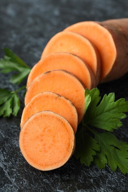 Foto il concetto di patate dolci di verdure alimentari sane