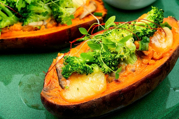 Sweet potato stuffed with vegetables