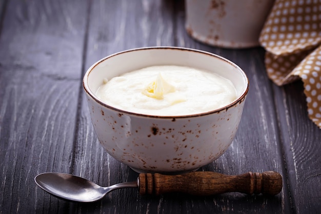 Sweet semolina porridge 