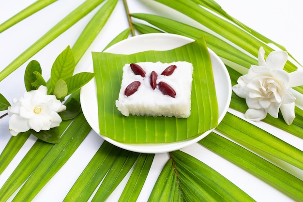 Sweet sticky rice with red beans