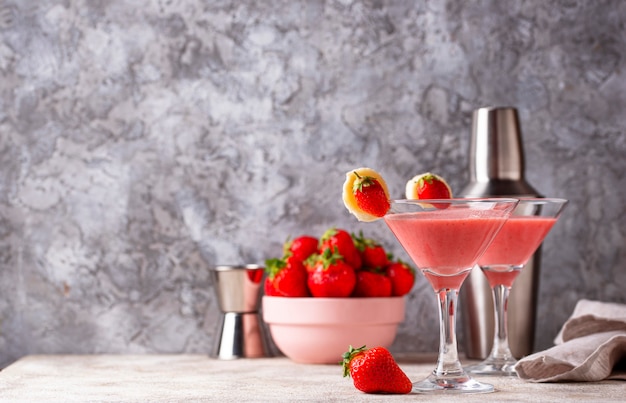 Sweet summer strawberry alcoholic cocktail 