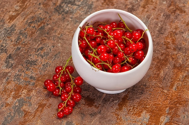 Photo sweet tasty fresh red currant