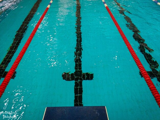 Foto piscina da nuoto