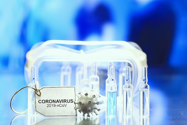 Foto siringa e fiala, vaccino contro il coronavirus, medicina concettuale protezione vaccinale covid 19