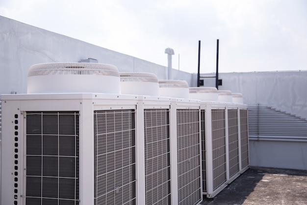 System of central conditioning set on the roof of the building