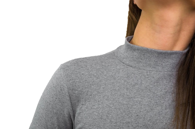 T-shirt design en mensen concept - close-up jonge vrouw shirt voor- en achterkant geïsoleerd. kont
