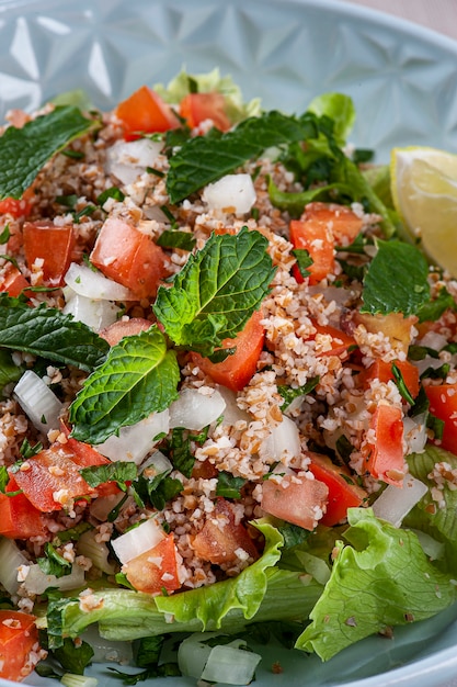 Tabel. Verfrissende salade uit de Libanese keuken