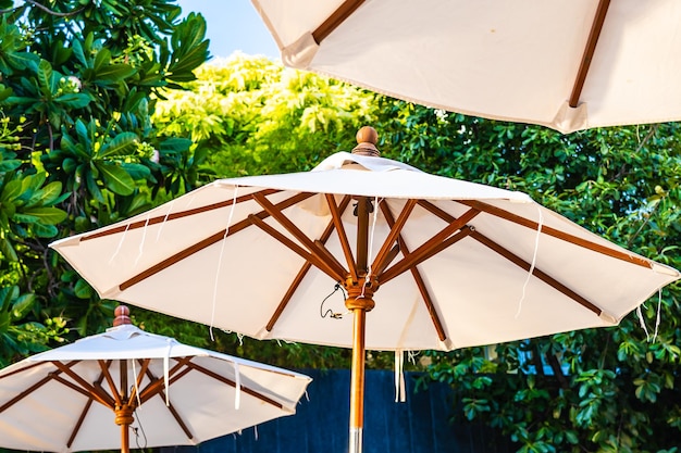 Photo table and chairs against clear sky