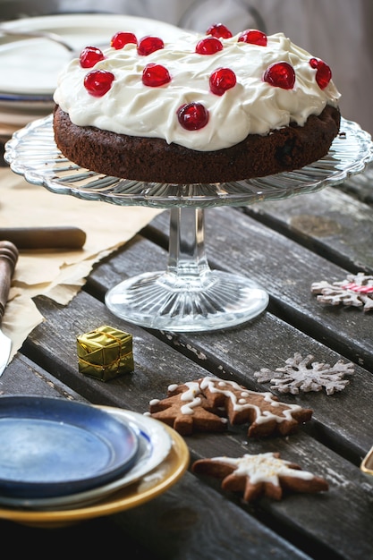 Table setting with chocolate cake