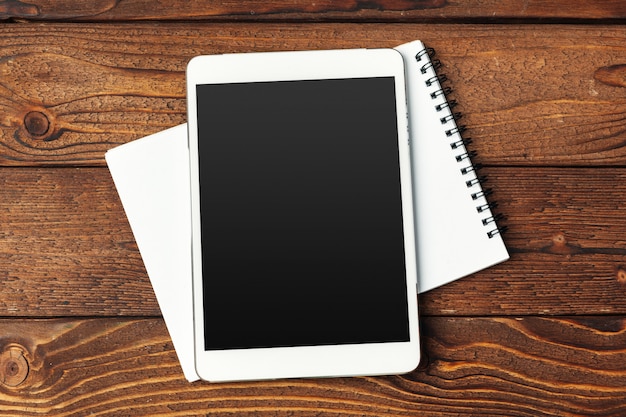 Tablet with notepad