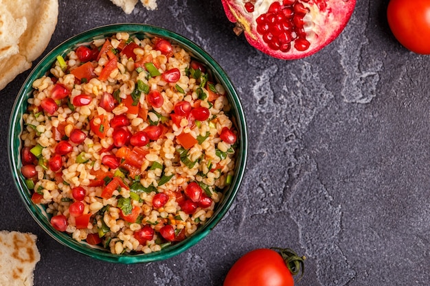 Tabouleh-salade, traditioneel gerecht uit het Midden-Oosten of Arabisch