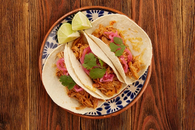 写真 tacos de cochinita pibil comida tipica mexicana