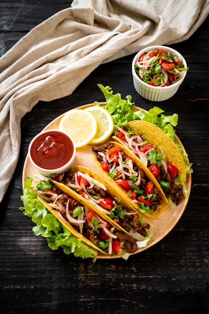 tacos with meat and vegetables