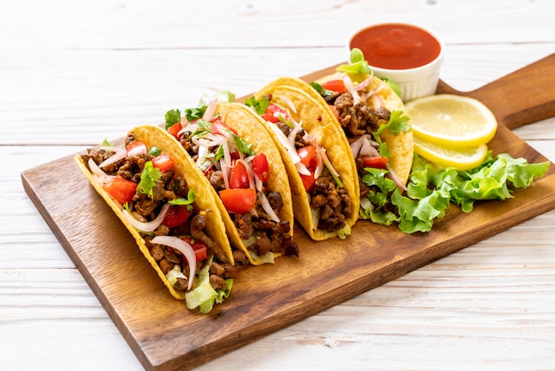 tacos with meat and vegetables