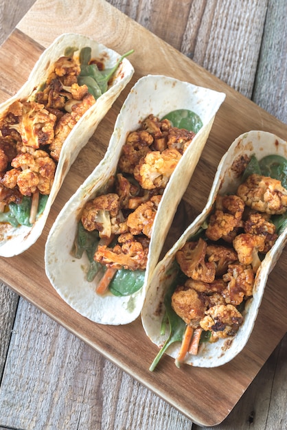 Tacos with spicy cauliflower