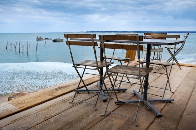 Foto tafel gedekt op een terras