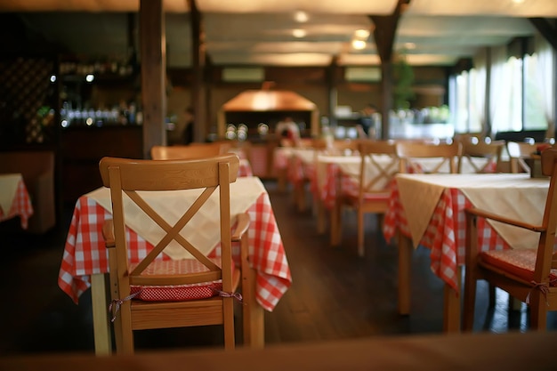 tafelsetting restaurant / bestek op een tafel in een café, het concept van mooi eten, Europese stijl
