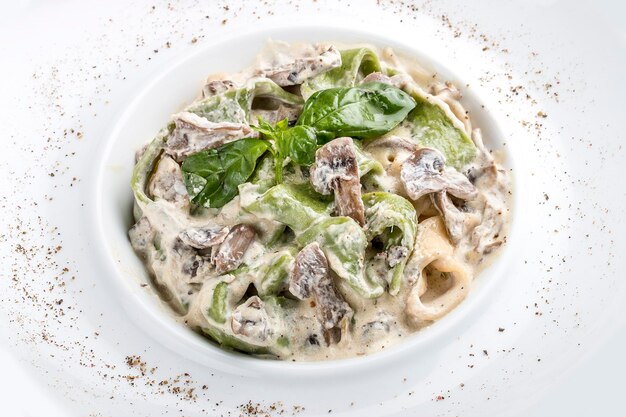 Tagliatelle met champignons Traditioneel Italiaans gerecht