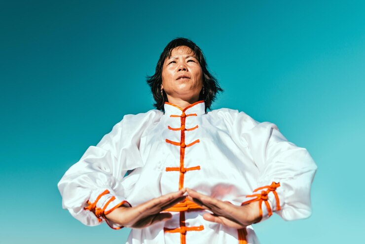 Photo tai chi on lake