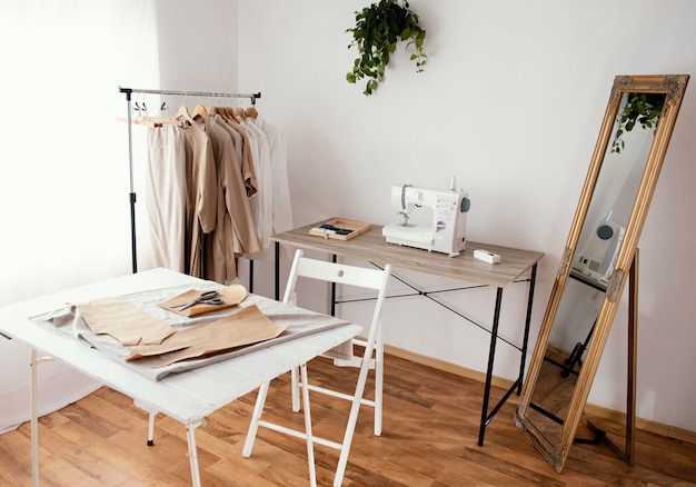 Photo tailoring studio with sewing machine