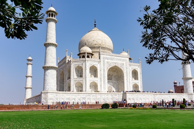 Taj Mahal an ivorywhite marble mausoleum on the south bank of the Yamuna river in Agra India