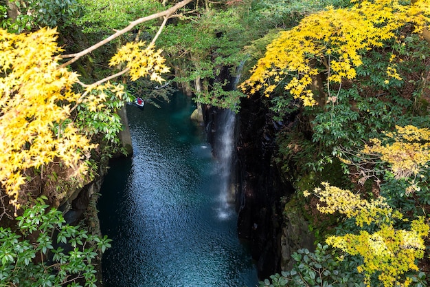 Photo takachiho gorge in japan at autumn