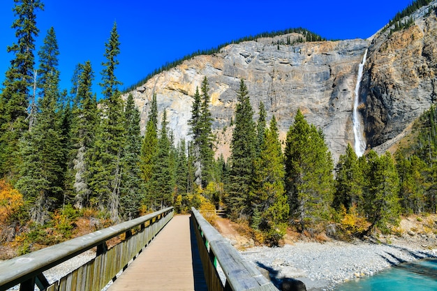 ブリティッシュコロンビア州Yoho National Park、Takakkaw falls。