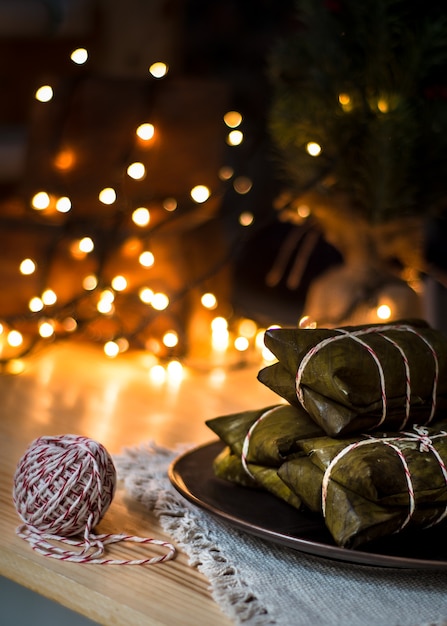 Tamales traditioneel gerecht voor Kerstmis in Latijns-Amerika