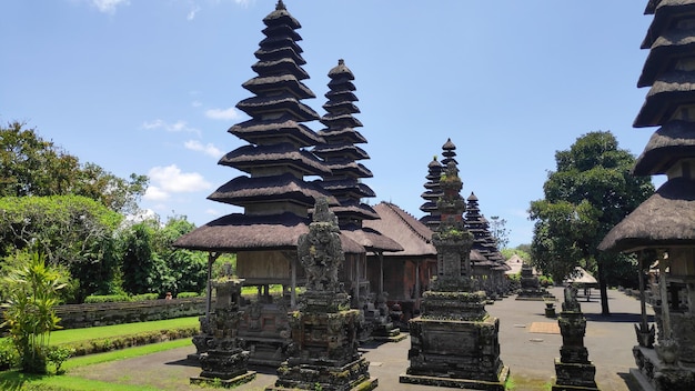 사진 인도네시아 발리에 있는 멩위 제국의 타만 아윤 사원 사원