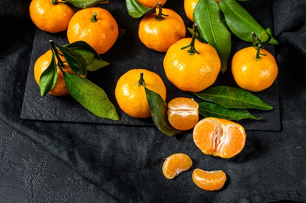 Tangerines with leaves. 