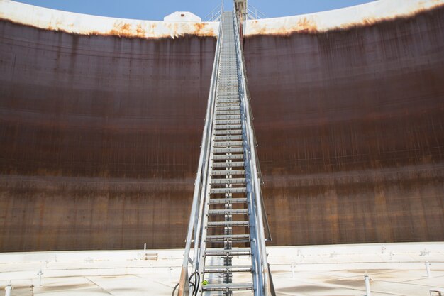 Tank oil floating roof plate ladder and shell plate