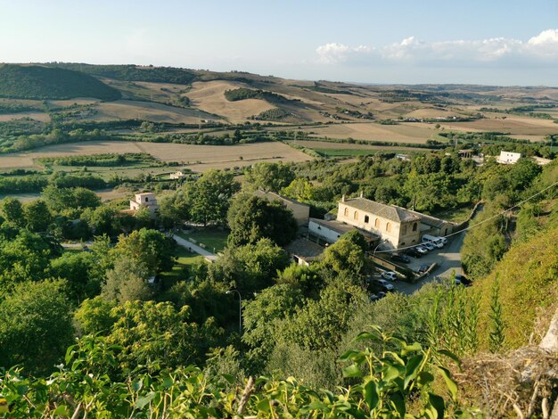 Foto tarquinia, la pittoresca città medievale fondata dagli etruschi