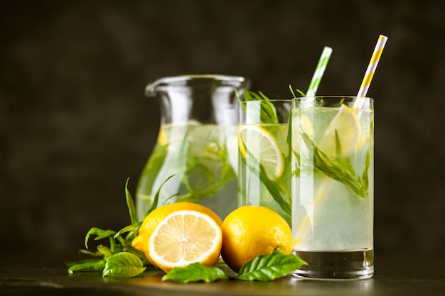 Tarragon lemonade drink