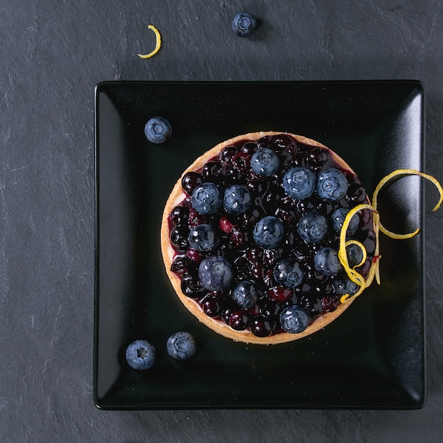 Tart with blueberries