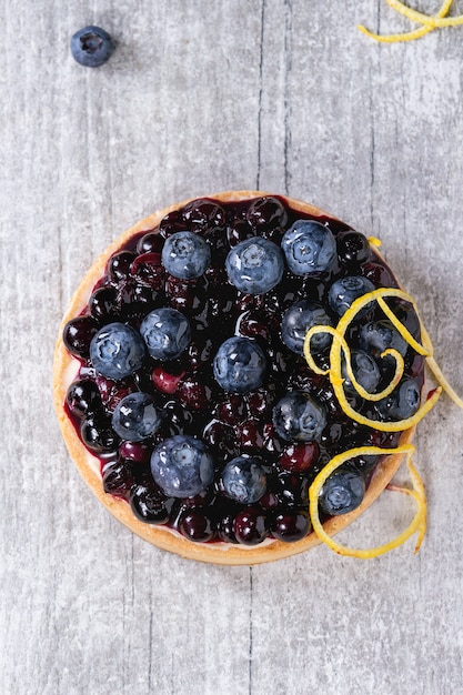 Tart with blueberries