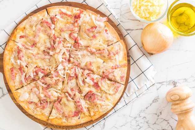 Tarte flambeerde pizza