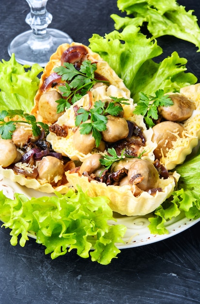 Tartlet with mushrooms