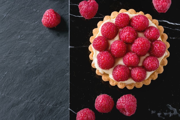 Tartlet with raspberries