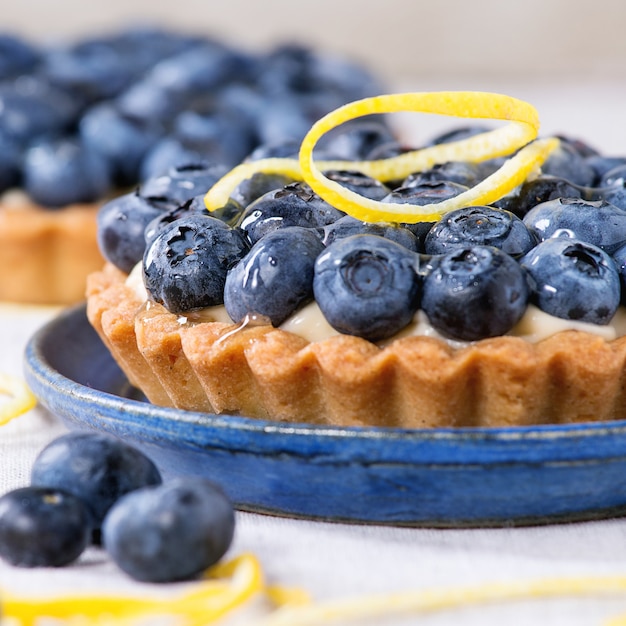 Tartlets with blueberries