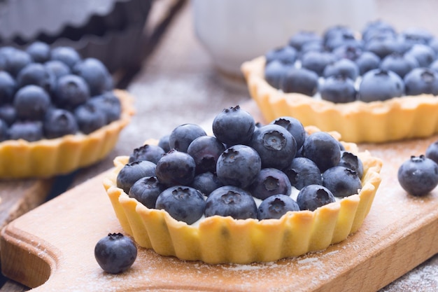 Tartlets with blueberry