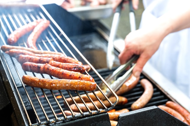 写真 夏のバーベキューとソーセージを味わった